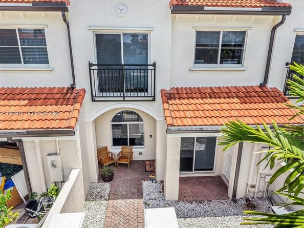 Undisclosed Address #A11973420, Lauderdale Lakes FL 33311