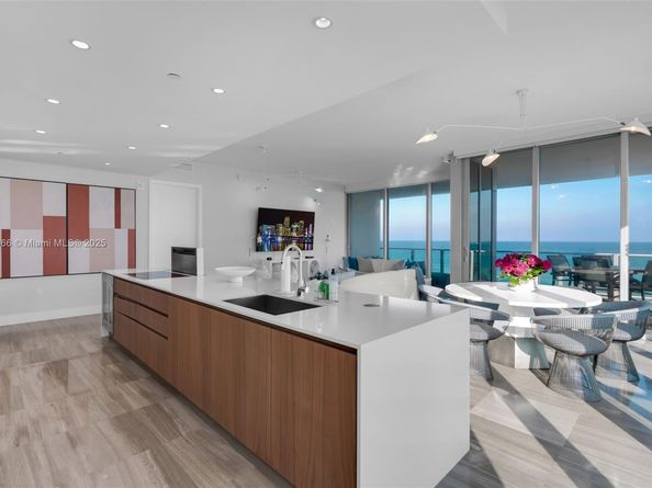 6901 Collins Ave 502, Miami Beach FL 33141