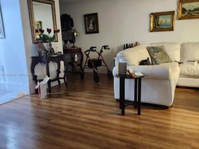 8810 SW 123rd Ct M103, Miami FL 33186