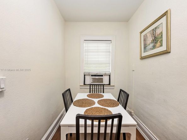 126 Mendoza Ave 5, Coral Gables FL 33134