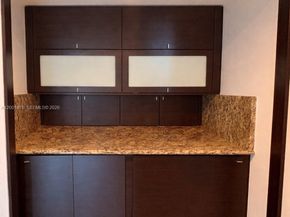 848 Brickell Key Dr 905, Miami FL 33131