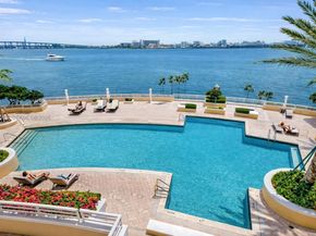 848 Brickell Key Dr 905, Miami FL 33131