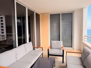 848 Brickell Key Dr 905, Miami FL 33131