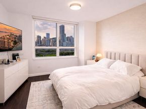 848 Brickell Key Dr 905, Miami FL 33131