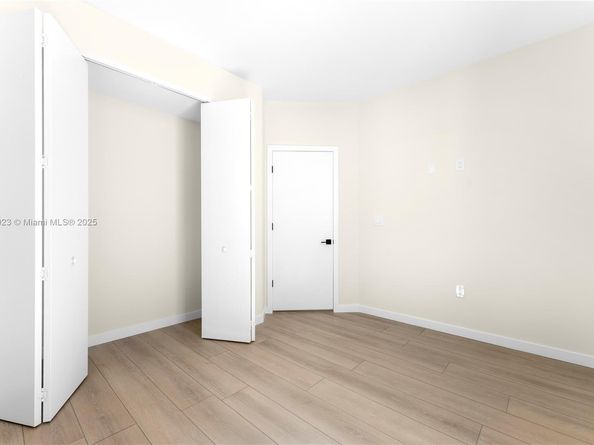 2501 SW 27 St 2, Miami FL 33133