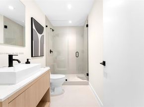 2501 SW 27 St 2, Miami FL 33133