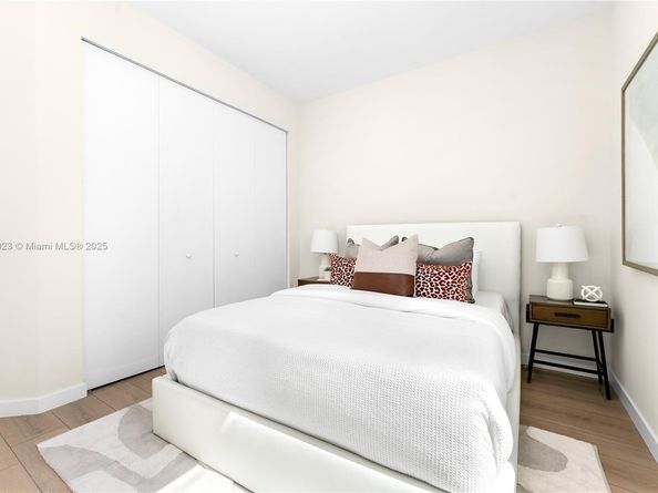 2501 SW 27 St 2, Miami FL 33133