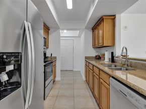 4242 NW 2nd St 807, Miami FL 33126