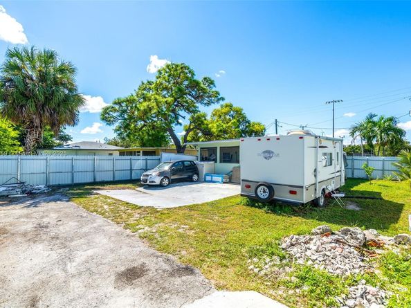 844 NW 15th Ave, Fort Lauderdale FL 33311