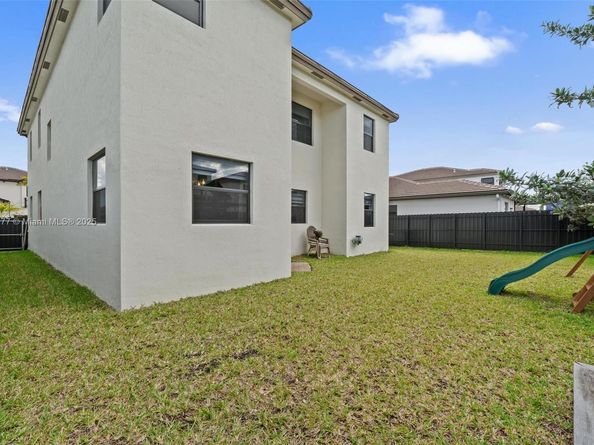 23302 SW 132nd Pl, Princeton FL 33032