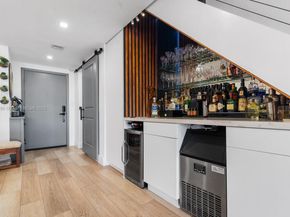4000 NE 168th St 113B, North Miami Beach FL 33160