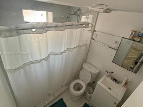 625 E 8th Ln, Hialeah FL 33010