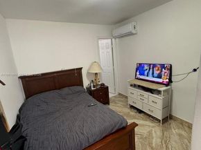 625 E 8th Ln, Hialeah FL 33010