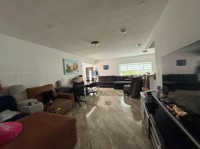 625 E 8th Ln, Hialeah FL 33010