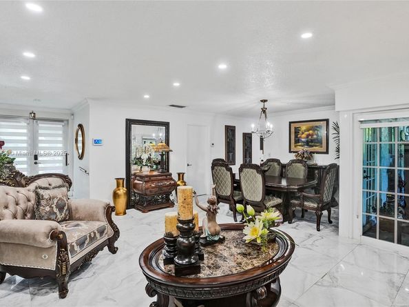 3401 SW 114th Ct, Miami FL 33165