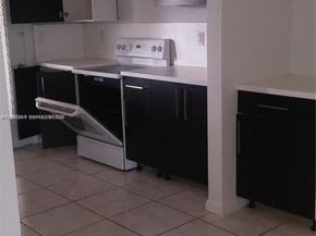 11840 NE 19th Dr 27, North Miami FL 33181