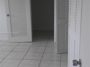 11840 NE 19th Dr 27, North Miami FL 33181
