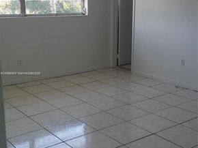 11840 NE 19th Dr 27, North Miami FL 33181