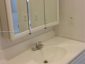 11840 NE 19th Dr 27, North Miami FL 33181