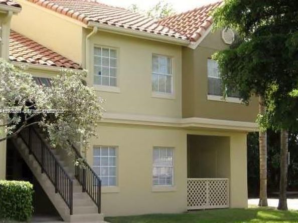 18328 NW 68th Ave H, Hialeah FL 33015