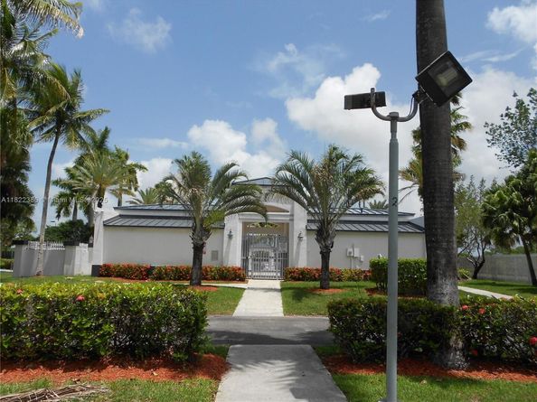 12940 SW 142nd Ter, Miami FL 33186