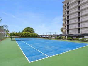 880 NE 69th St 14H, Miami FL 33138