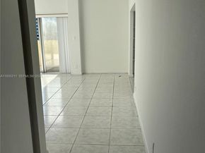 880 NE 69th St 14H, Miami FL 33138