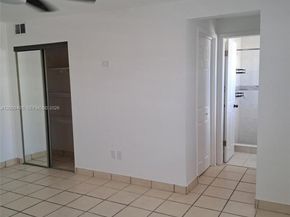8541 NW 7th St 32, Miami FL 33126