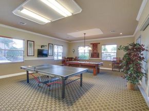 2086 Foxtail View Ct, West Palm Beach FL 33411