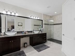 2086 Foxtail View Ct, West Palm Beach FL 33411