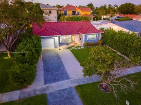 1305 Funston St, Hollywood FL 33019