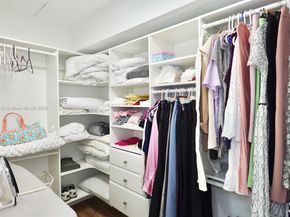 12500 SW 6th St 413N, Pembroke Pines FL 33027