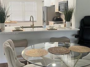 12500 SW 6th St 413N, Pembroke Pines FL 33027