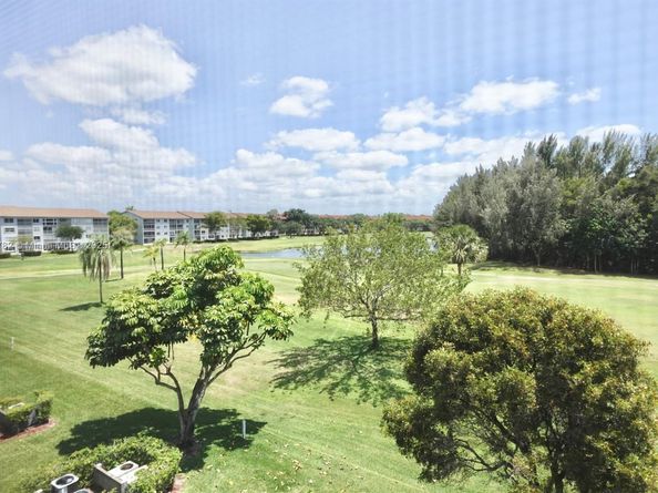 12500 SW 6th St 413N, Pembroke Pines FL 33027