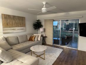 12500 SW 6th St 413N, Pembroke Pines FL 33027