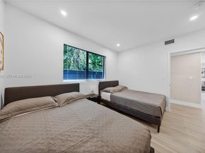 111 NW 53rd St, Miami FL 33127