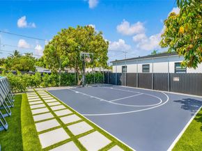 111 NW 53rd St, Miami FL 33127