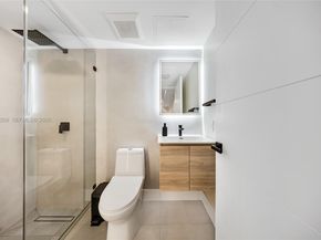 111 NW 53rd St, Miami FL 33127