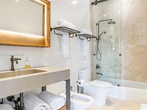 365 Gulf Rd, Key Biscayne FL 33149