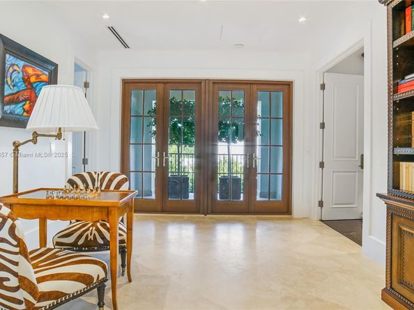 365 Gulf Rd, Key Biscayne FL 33149