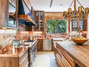 365 Gulf Rd, Key Biscayne FL 33149