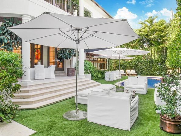 365 Gulf Rd, Key Biscayne FL 33149