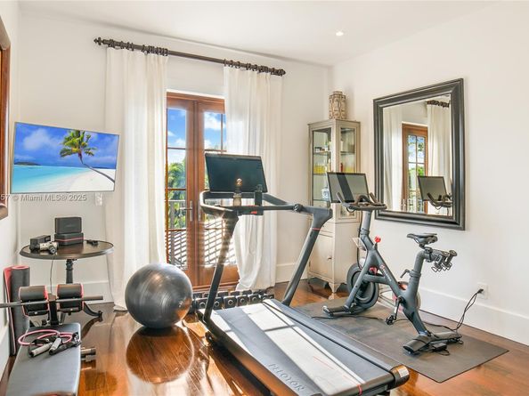 365 Gulf Rd, Key Biscayne FL 33149