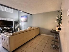17911 NW 68th Ave N207, Hialeah FL 33015