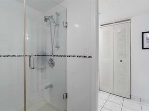 1623 Collins Ave 812, Miami Beach FL 33139