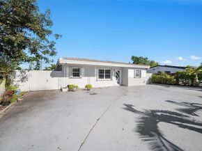 6231 Mayo St, Hollywood FL 33023