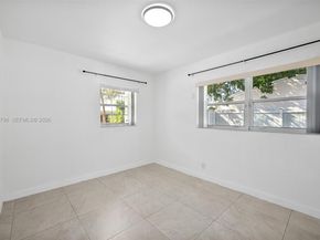 6231 Mayo St, Hollywood FL 33023