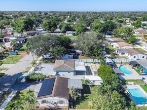 6231 Mayo St, Hollywood FL 33023