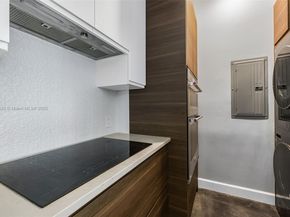 2000 N Bayshore Dr 114, Miami FL 33137