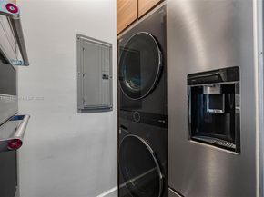 2000 N Bayshore Dr 114, Miami FL 33137